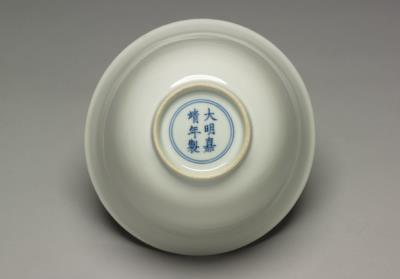 图片[2]-White bowl in the shape of a bell, Ming dynasty, Jiajing reign (1522-1566)-China Archive